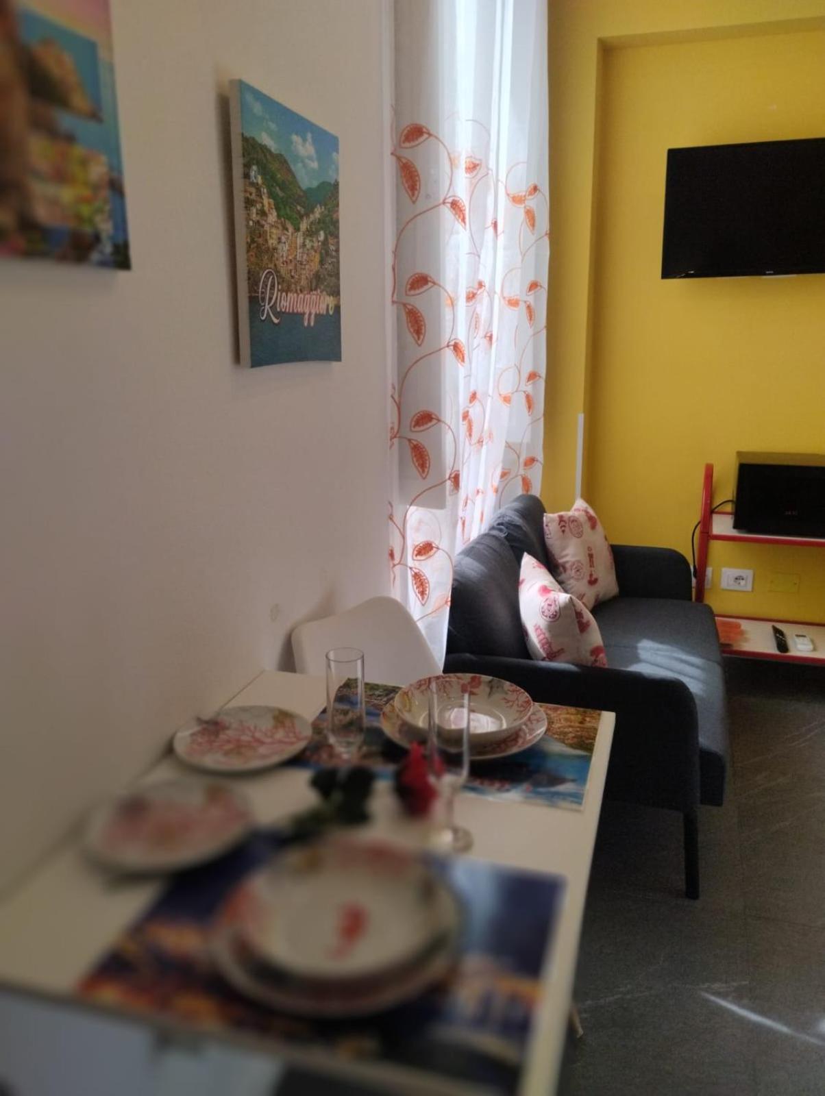 Appartamento Casa Vacanze Buddy La Tua Base Per Visitare Il Mare Delle Cinque Terre La Spezia Esterno foto