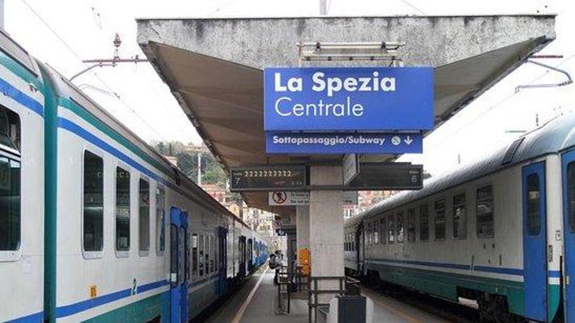 Appartamento Casa Vacanze Buddy La Tua Base Per Visitare Il Mare Delle Cinque Terre La Spezia Esterno foto